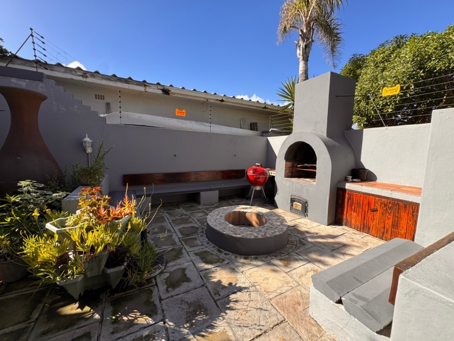 Commercial Property for Sale in Melkbosstrand Central Western Cape